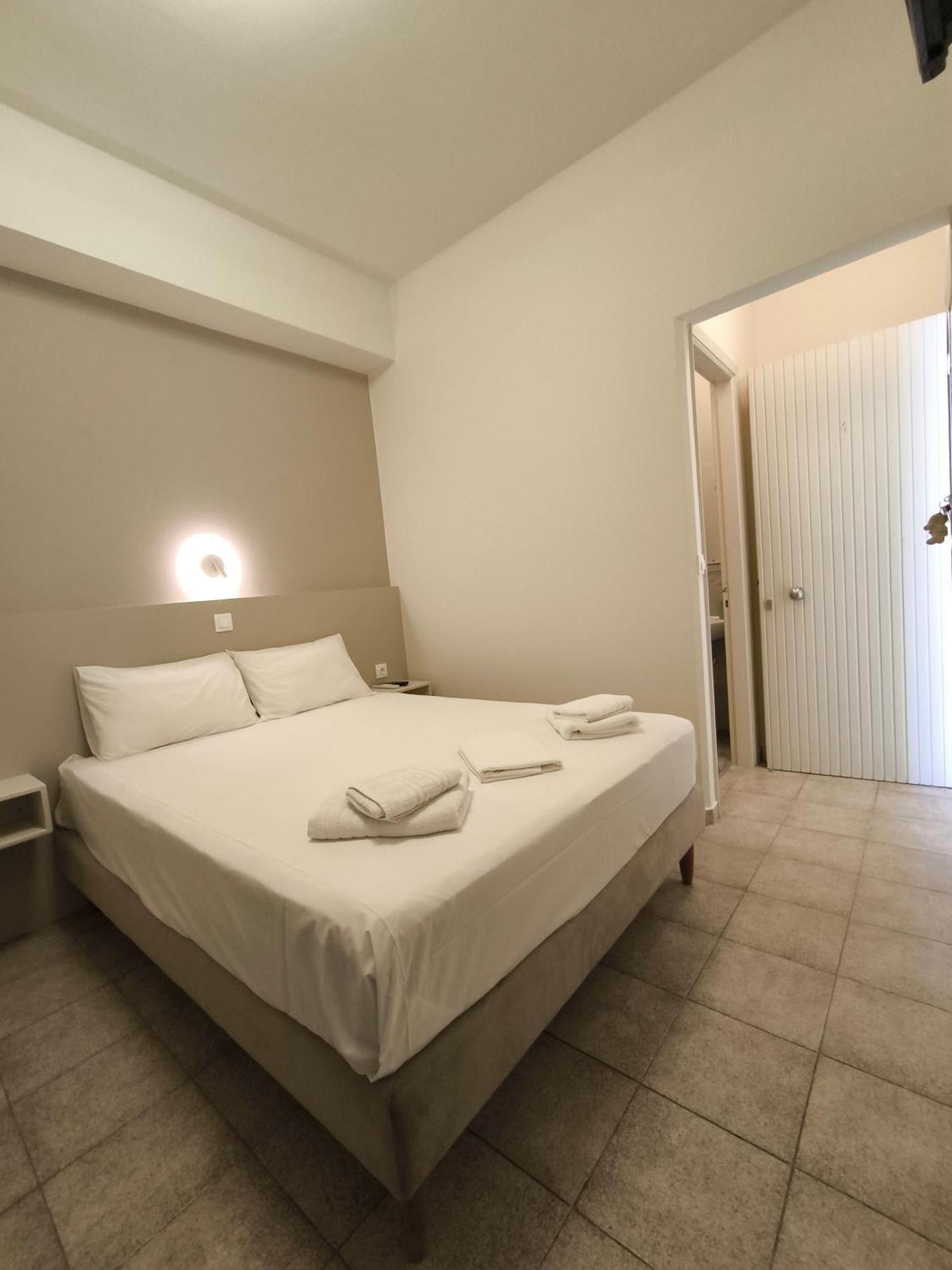 Maro'S Apartments Argostoli  Eksteriør bilde
